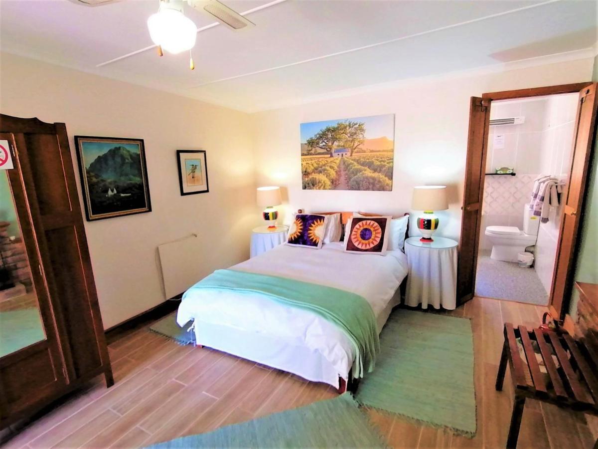 Squirrels Corner Bed & Breakfast Монтегю Екстериор снимка