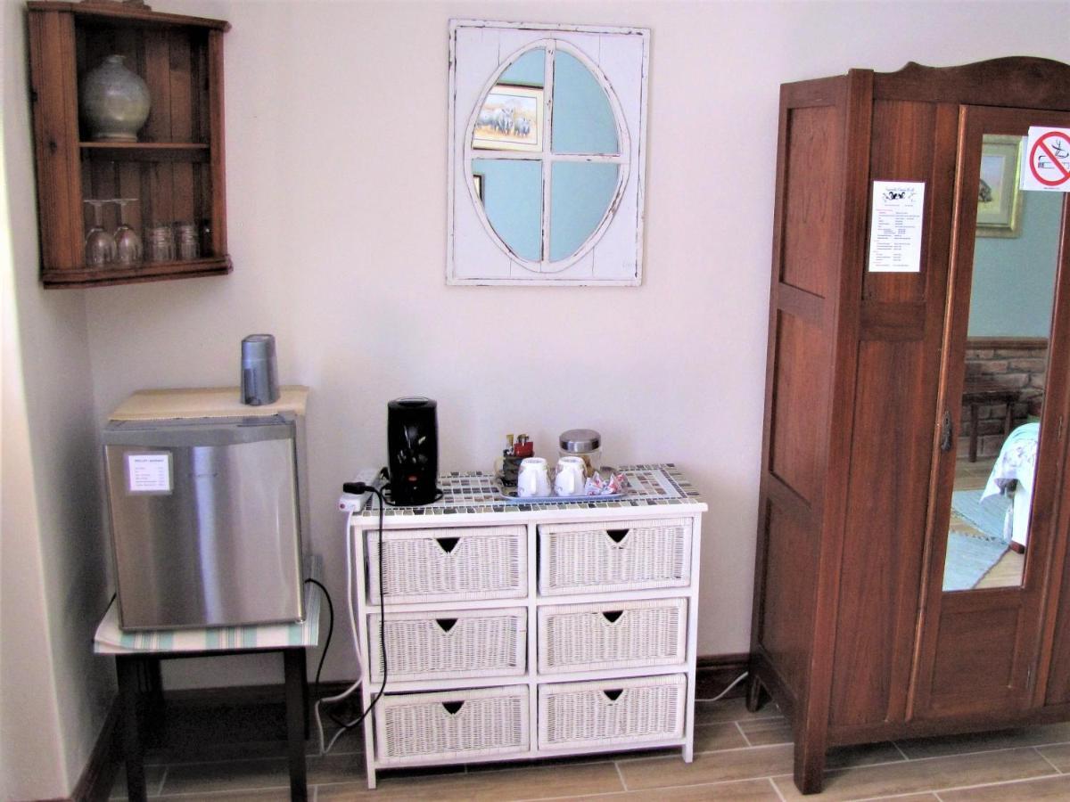 Squirrels Corner Bed & Breakfast Монтегю Екстериор снимка