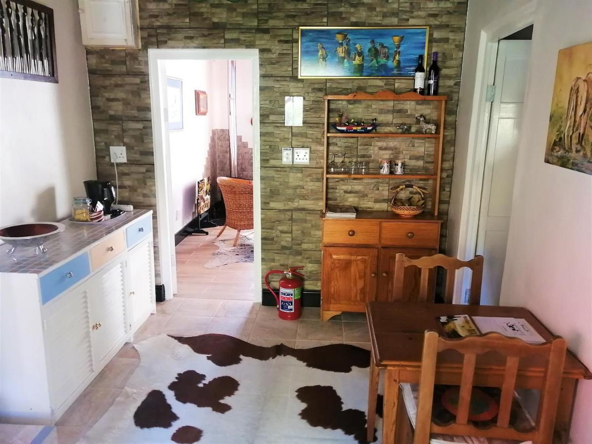Squirrels Corner Bed & Breakfast Монтегю Екстериор снимка