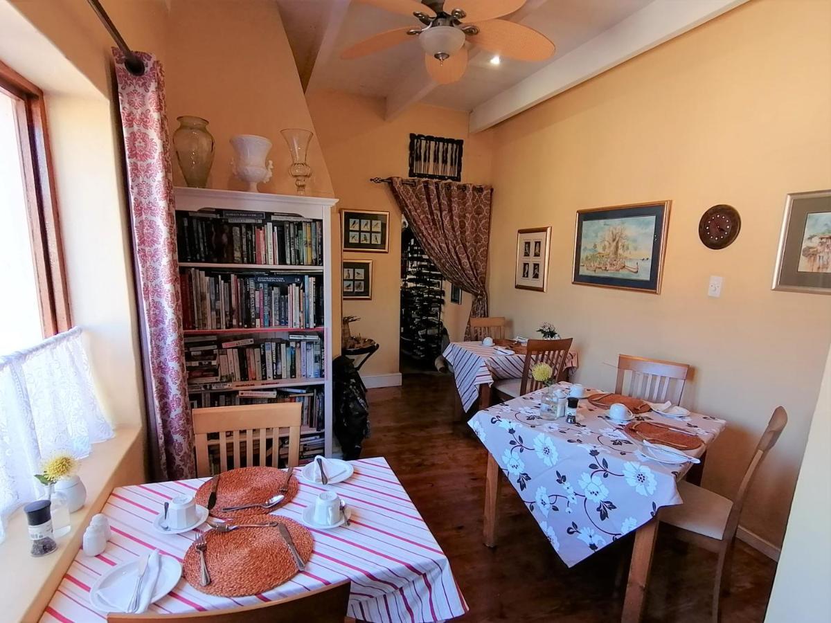 Squirrels Corner Bed & Breakfast Монтегю Екстериор снимка