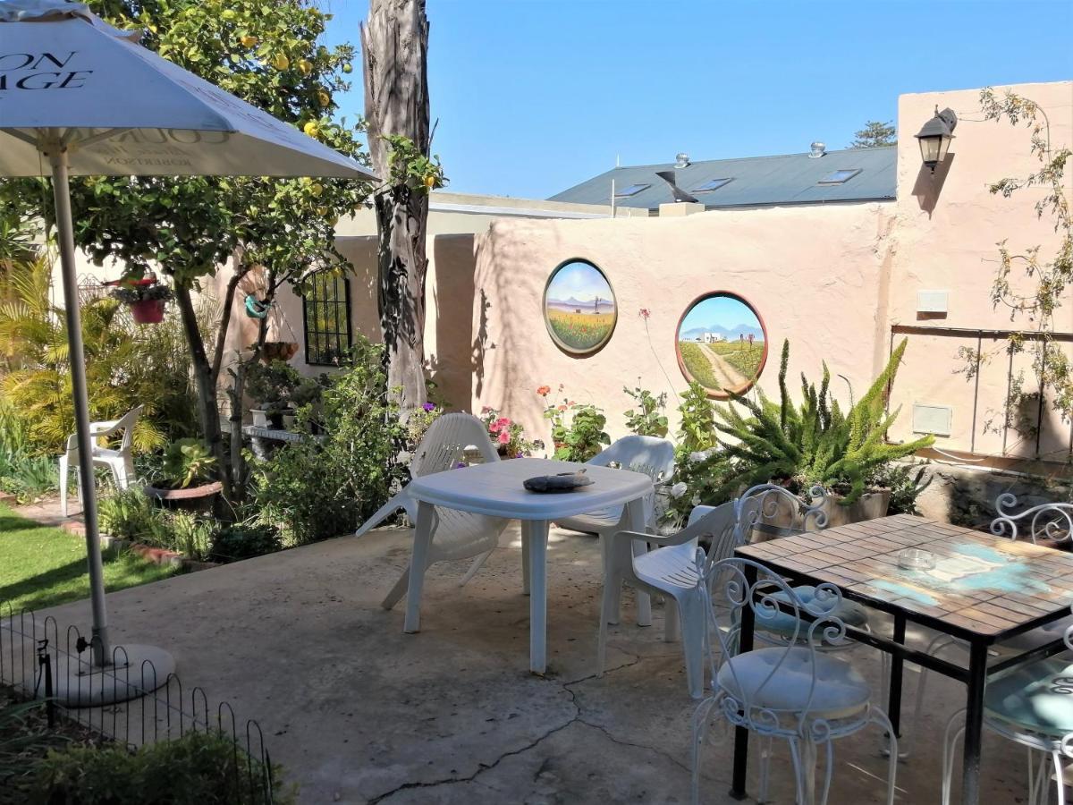 Squirrels Corner Bed & Breakfast Монтегю Екстериор снимка